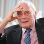 reinhold-wuerth-gruender-des-wuerth-konzerns-aufgenommen-bei-einem-dpa-interview-in-seinem-buero-in.webp