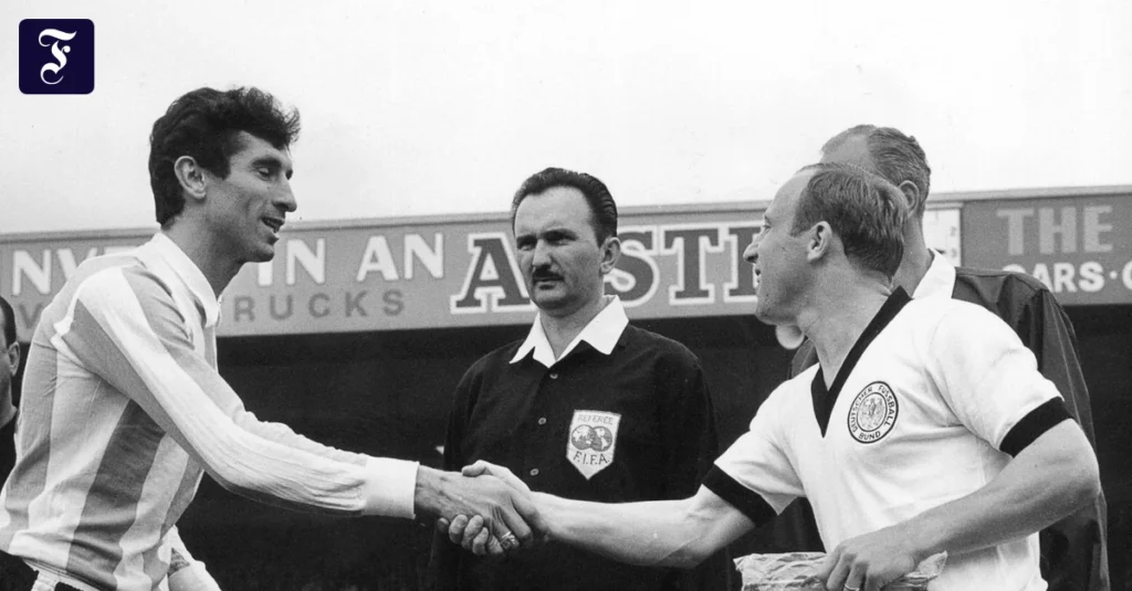 shakehands-mit-uwe-seeler-der.webp.webp