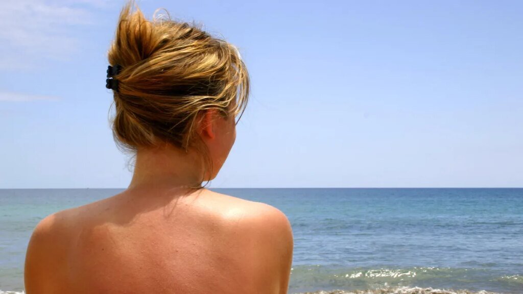 strand-beim-sonnenbaden-ohne-kleidung-gelten-besondere-regeln.jpg